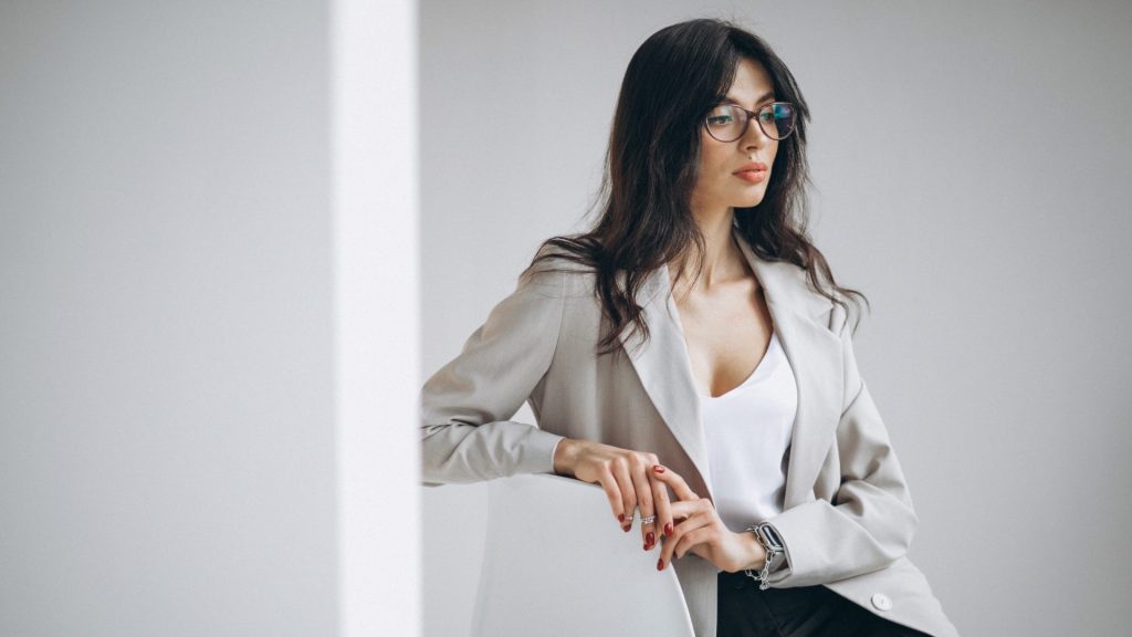 Fille sexy au travail